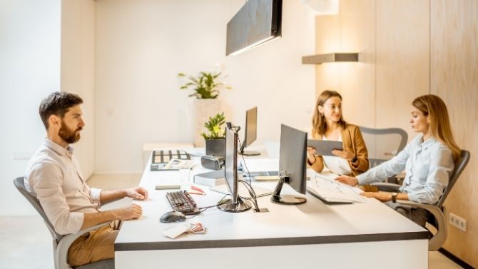 Für Arbeitgeber: Finde passende Mitarbeiter